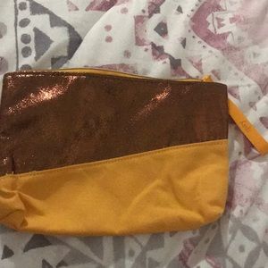 Cosmetic bag